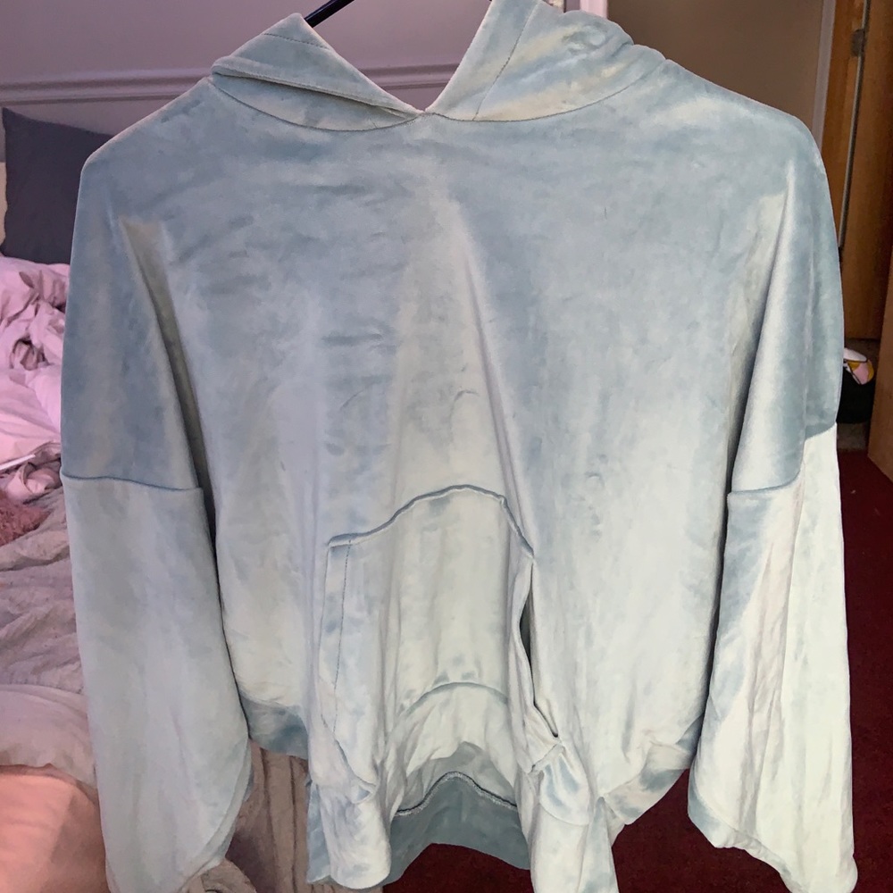 American Eagle Cropped a hoodie Velvet Texture